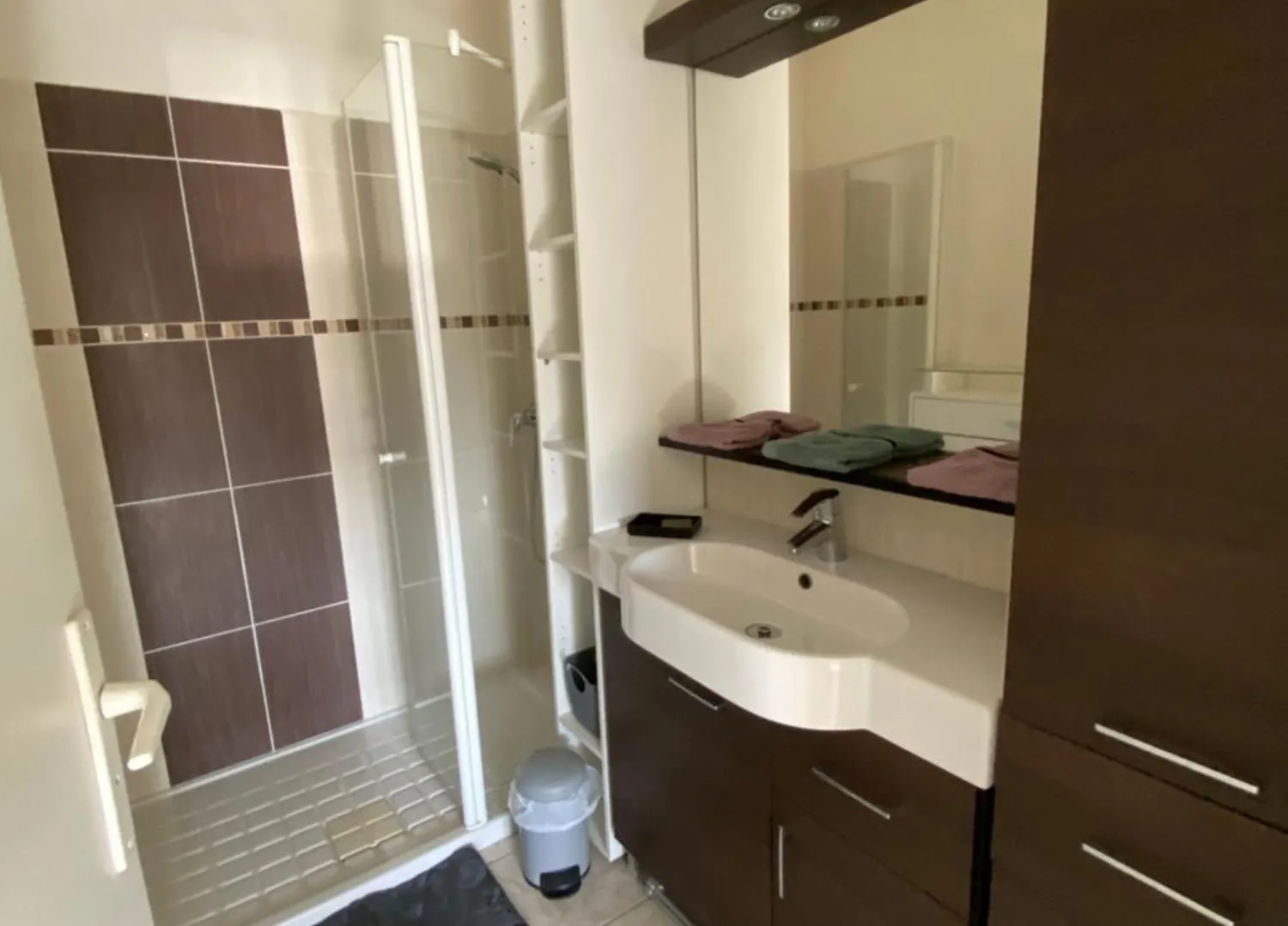 Chez Virginie : Appartement Lumineux Au Calme. Fréjus