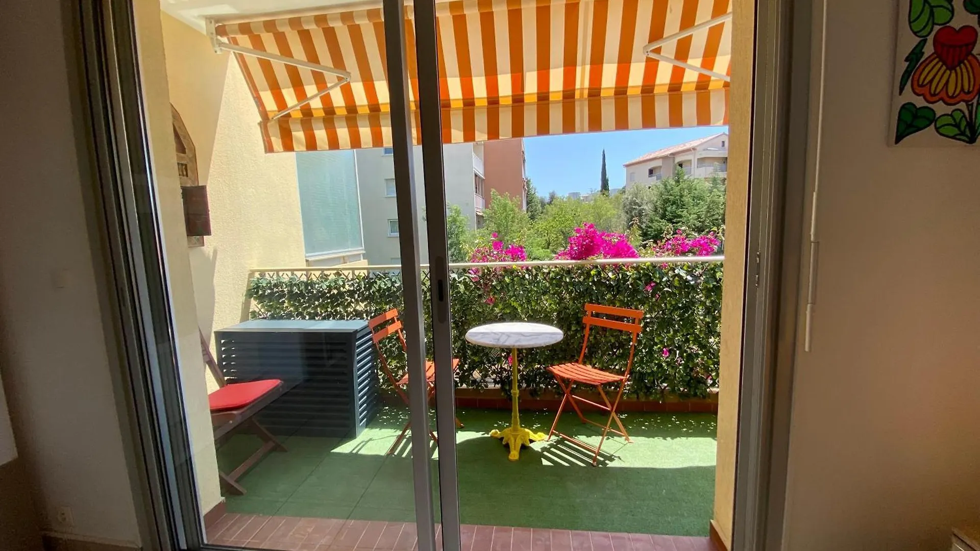Chez Virginie : Appartement Lumineux Au Calme. Fréjus France